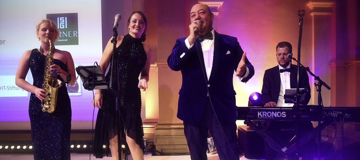 Stacks Image 1245910